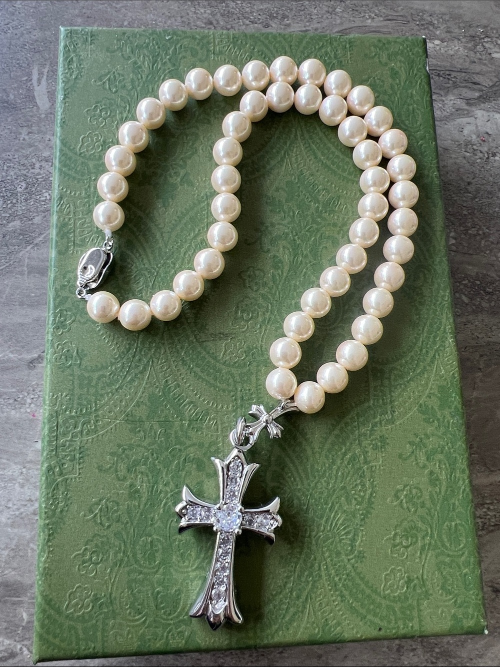 Pearl Bead Necklace with Silver Cross Pendant - Cream Pearls rhinestone